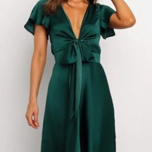 Petal and Pup Emerald Montrose dress